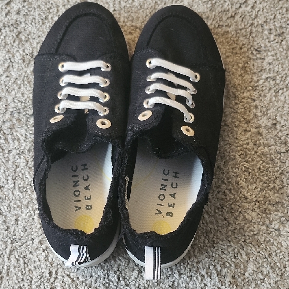 Vionic Beach Black Sneakers